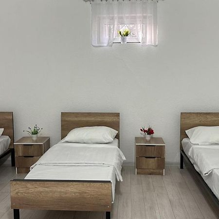 Hostel,Halal Хостел,Халал Tokmok Bagian luar foto