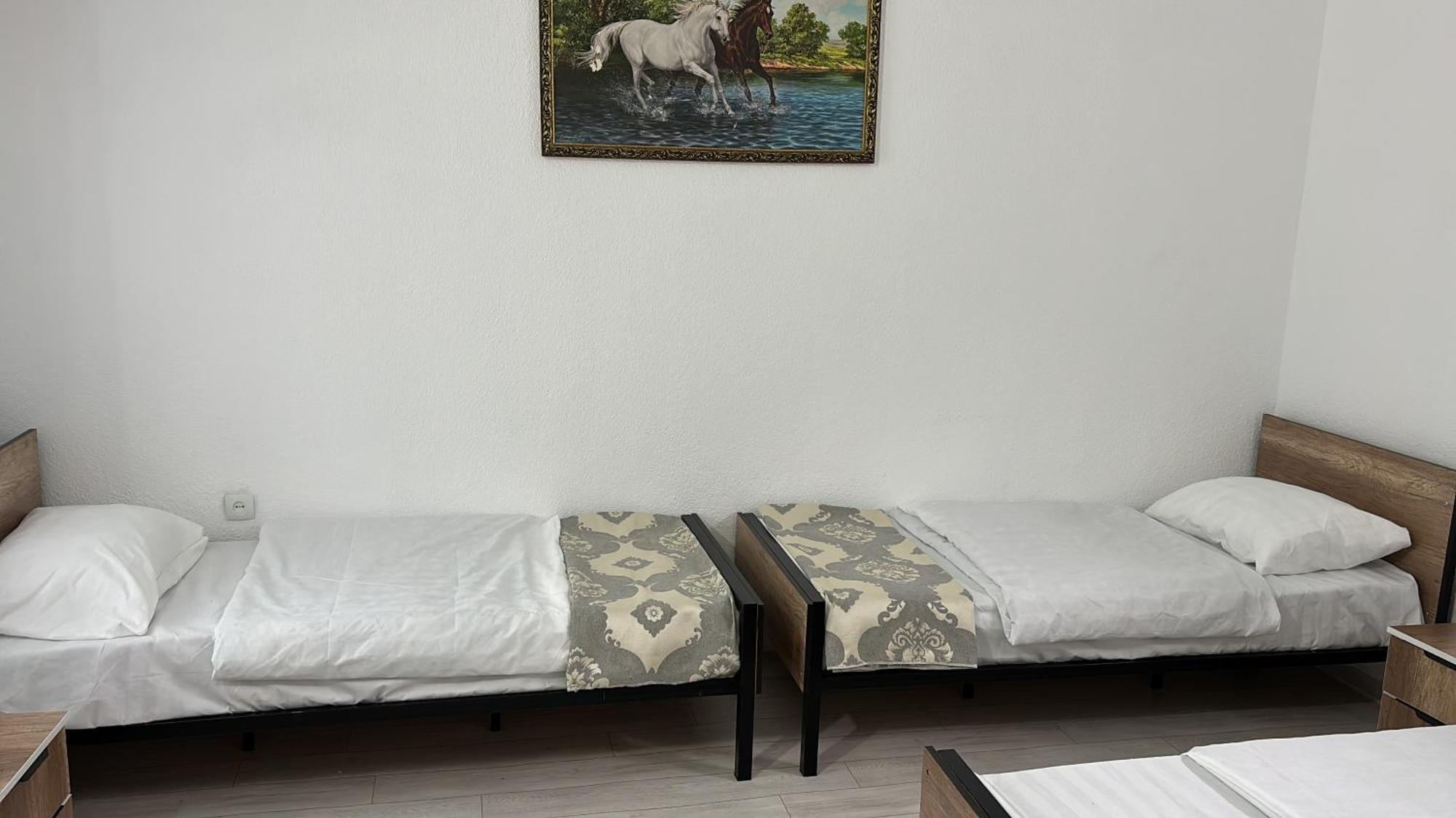 Hostel,Halal Хостел,Халал Tokmok Bagian luar foto