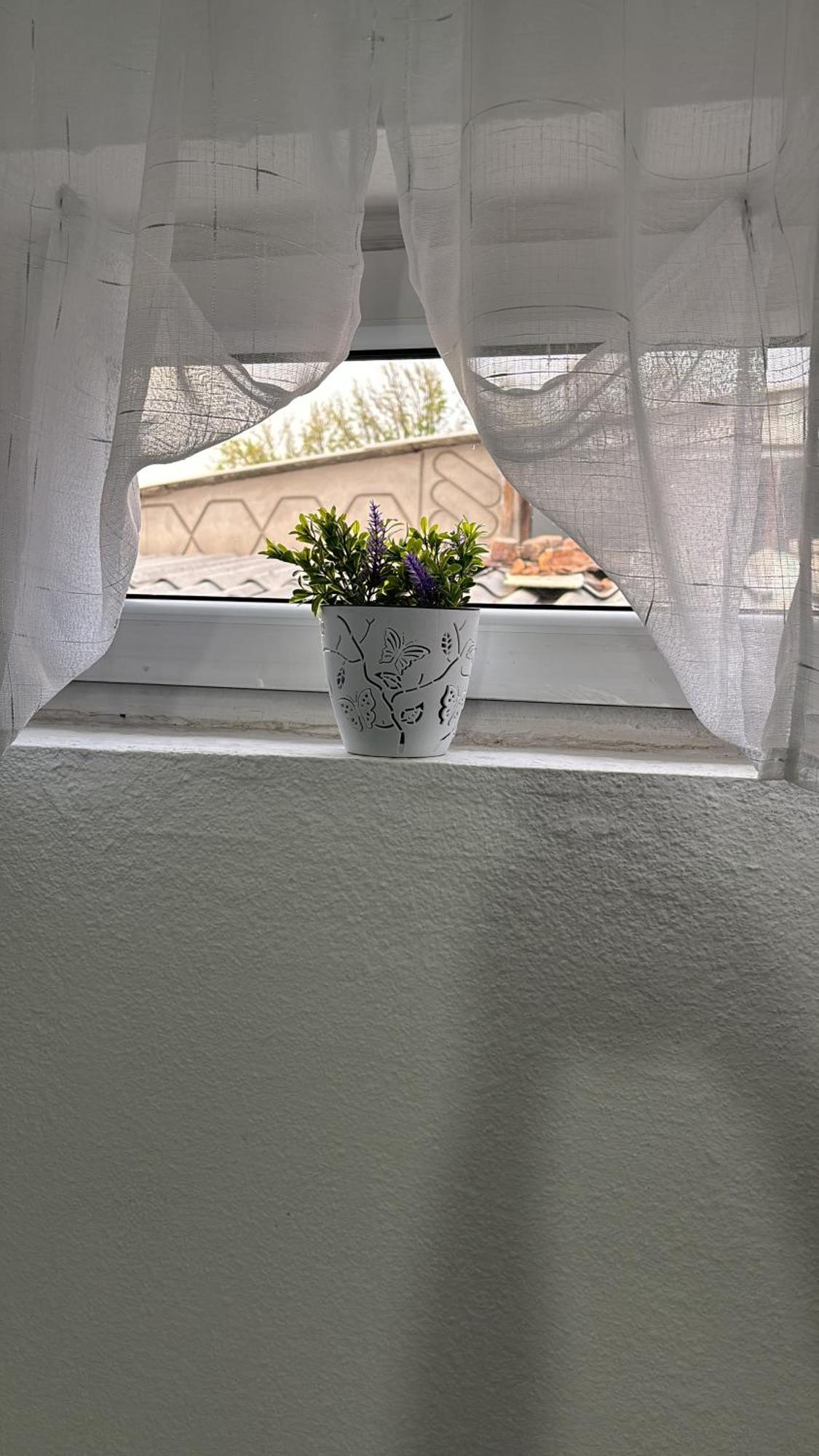 Hostel,Halal Хостел,Халал Tokmok Bagian luar foto
