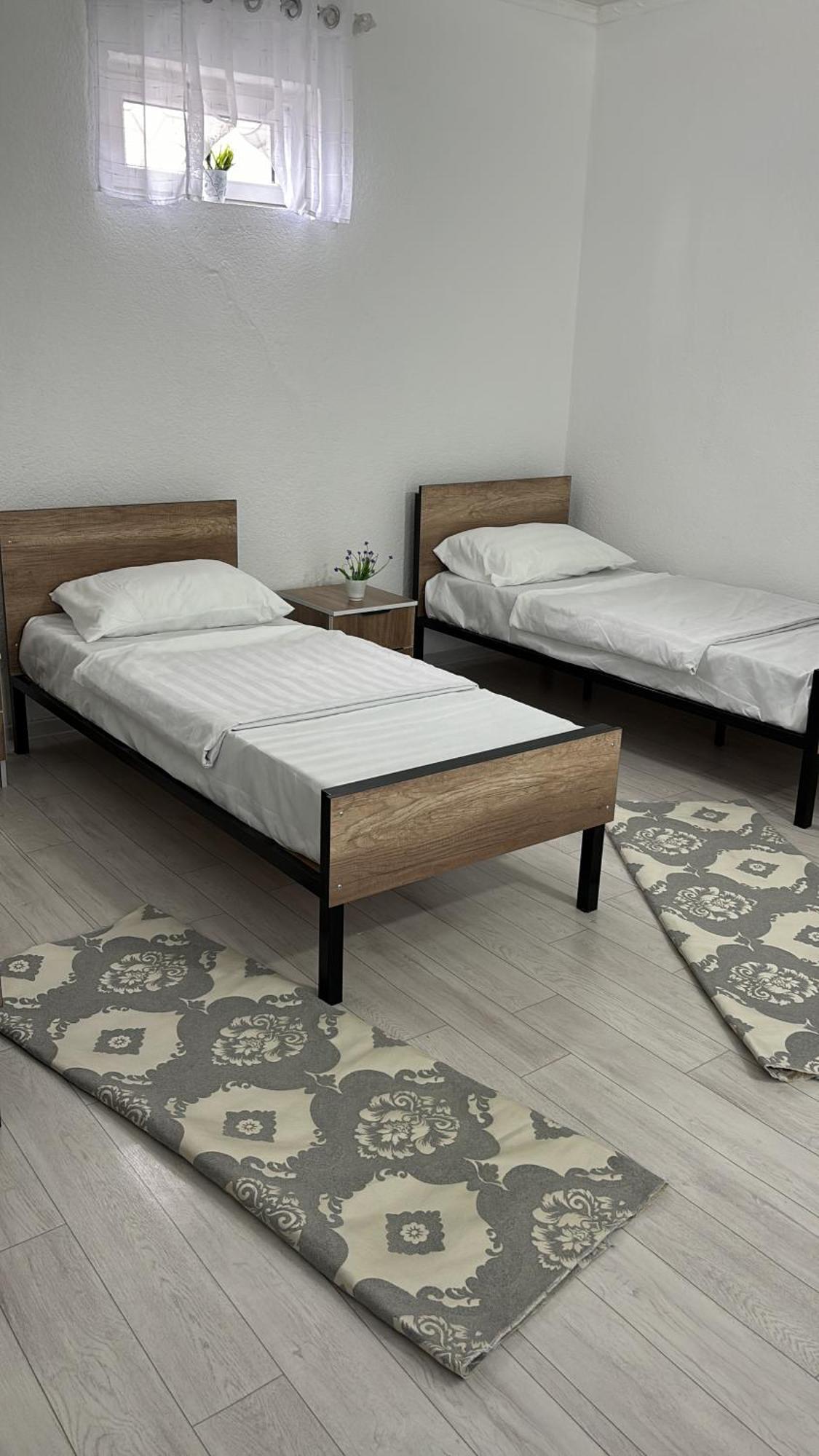 Hostel,Halal Хостел,Халал Tokmok Bagian luar foto