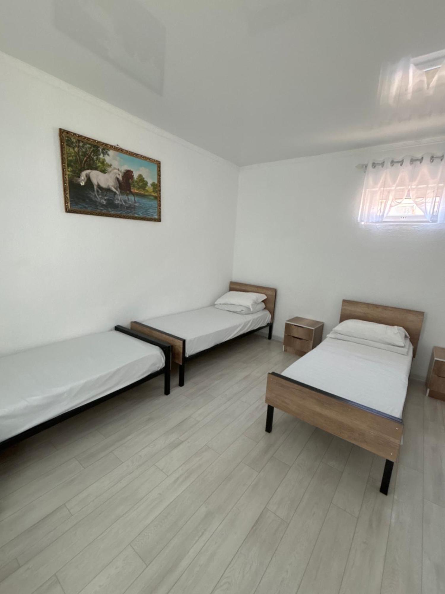 Hostel,Halal Хостел,Халал Tokmok Bagian luar foto
