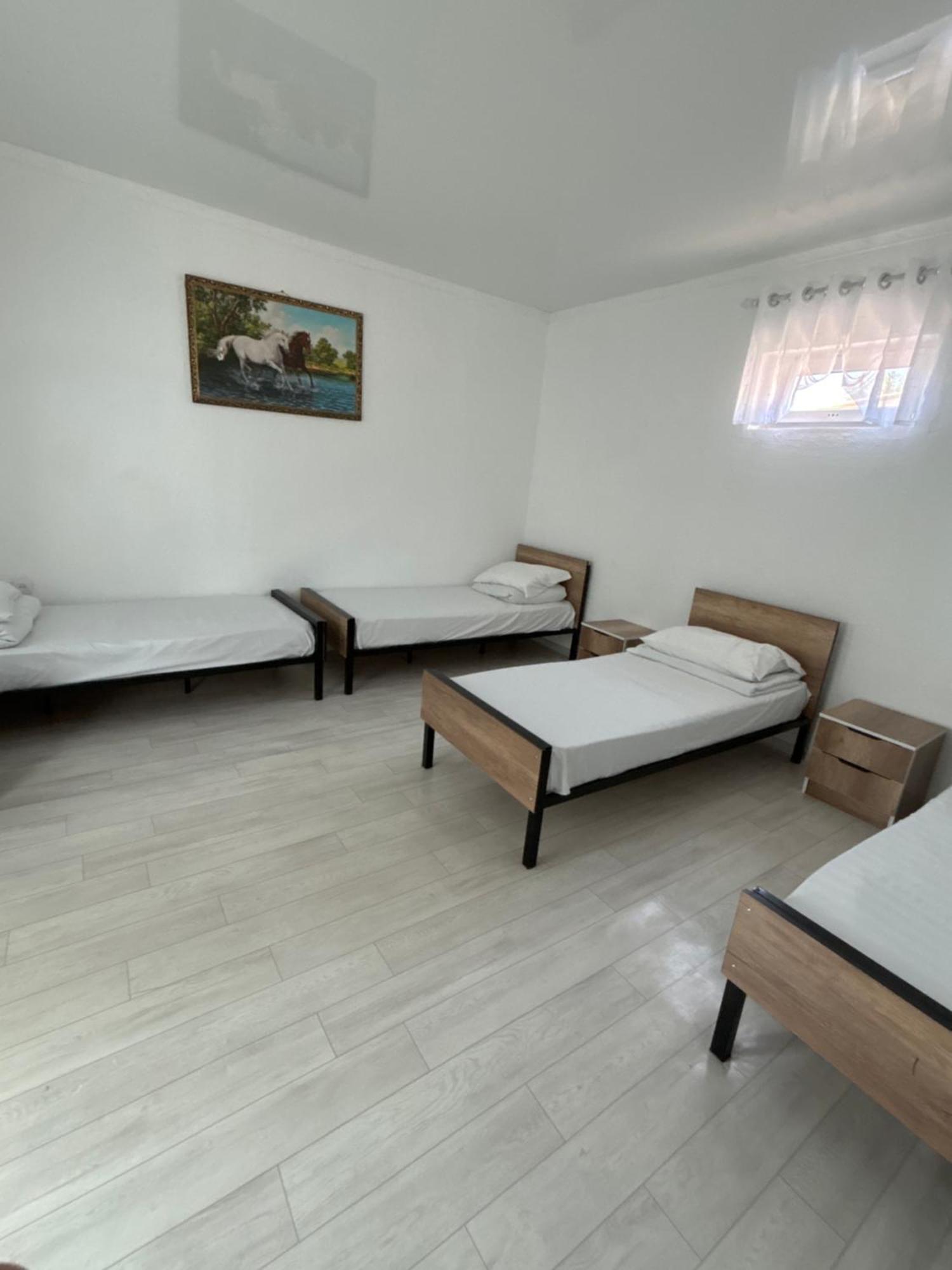 Hostel,Halal Хостел,Халал Tokmok Bagian luar foto
