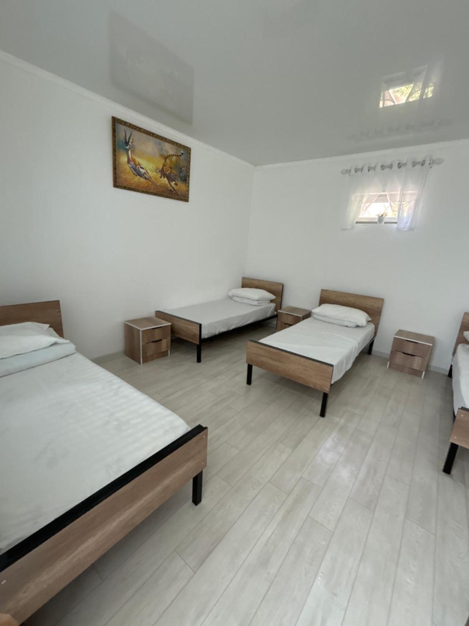 Hostel,Halal Хостел,Халал Tokmok Bagian luar foto