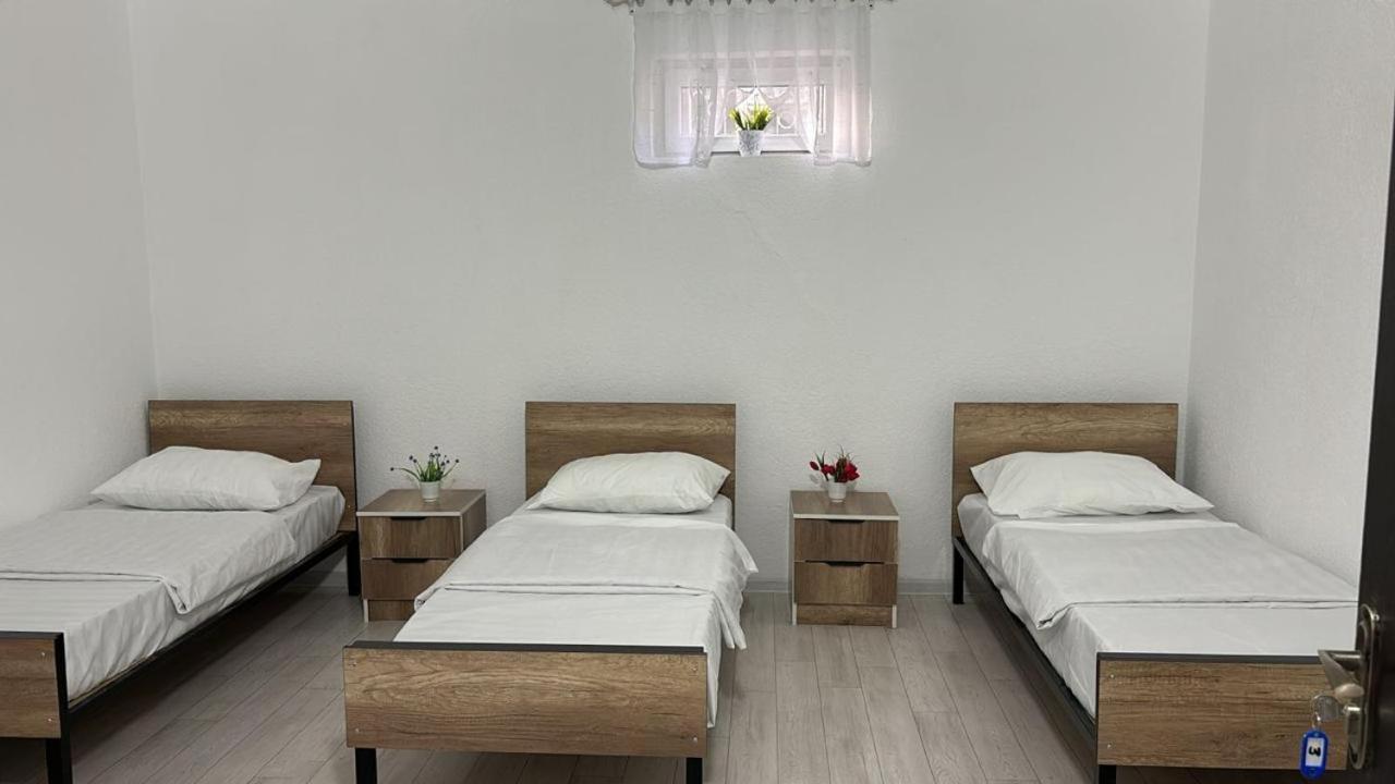 Hostel,Halal Хостел,Халал Tokmok Bagian luar foto