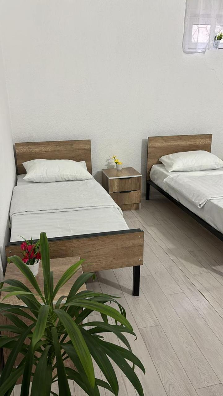 Hostel,Halal Хостел,Халал Tokmok Bagian luar foto